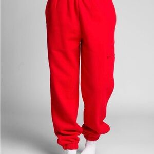 Comfrt Travel Essentials Joggers Crimson Medium NWOT